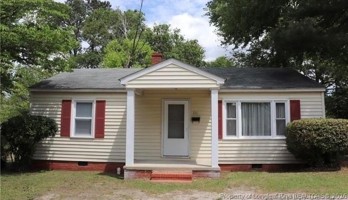 featured image of 211 Lynn Ave