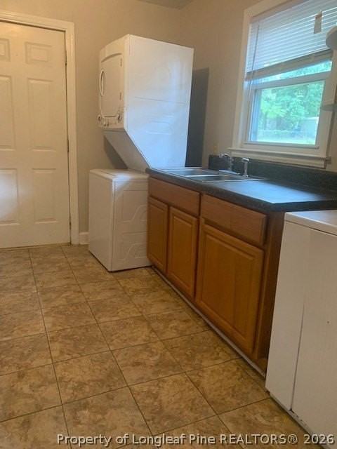 211 Lynn Ave - Photo 4 of 10