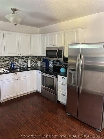 1616 Morehead Ave - Photo 4 of 9