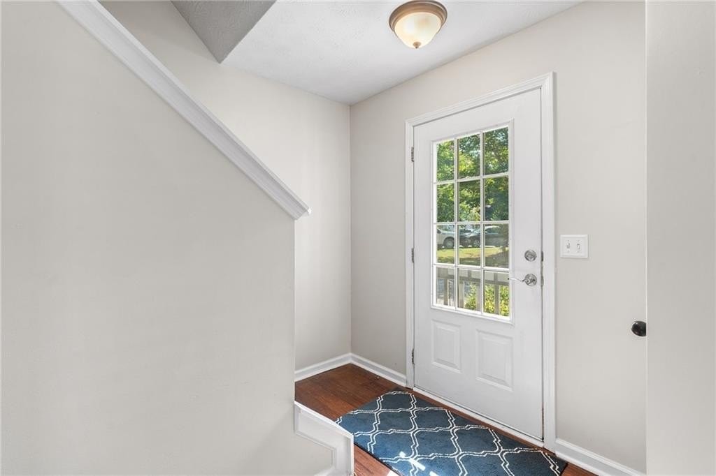 3095 Heatherbrook Trce - Photo 2 of 27
