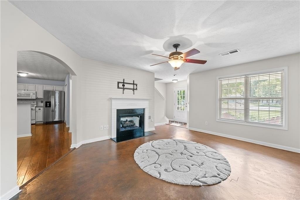 3095 Heatherbrook Trce - Photo 4 of 27