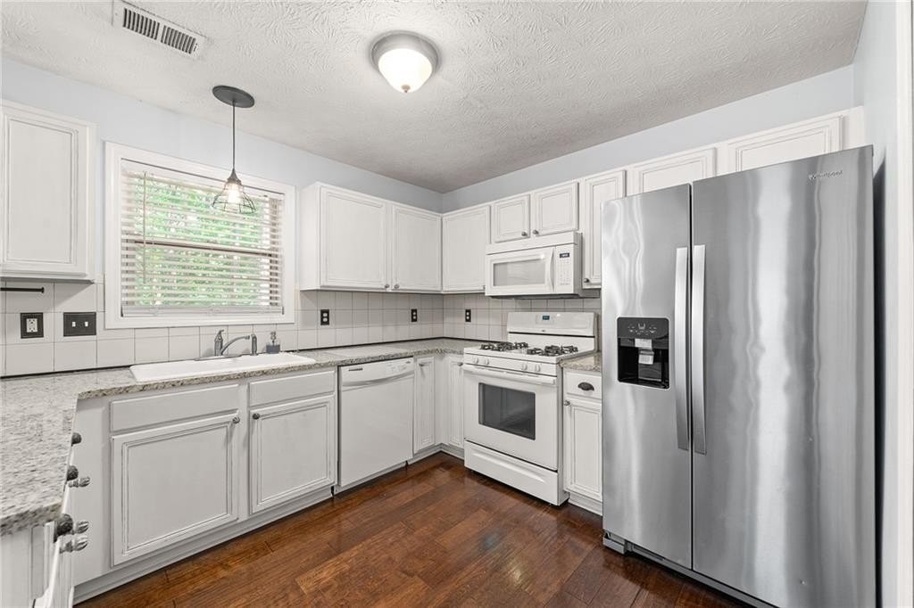 3095 Heatherbrook Trce - Photo 7 of 27