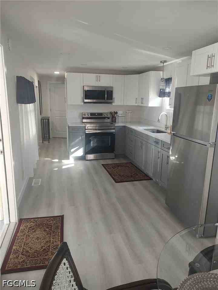 20711 Port Dr - Photo 6 of 12