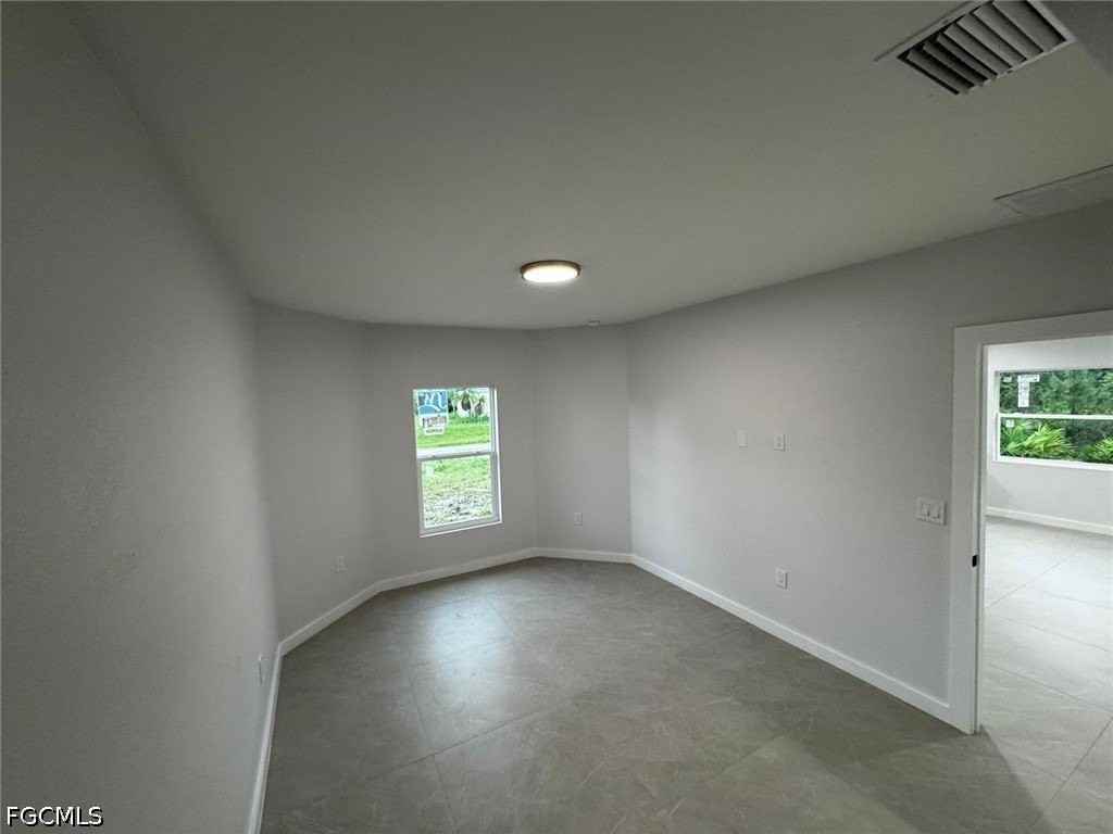 27380 Sandrala Dr - Photo 5 of 10
