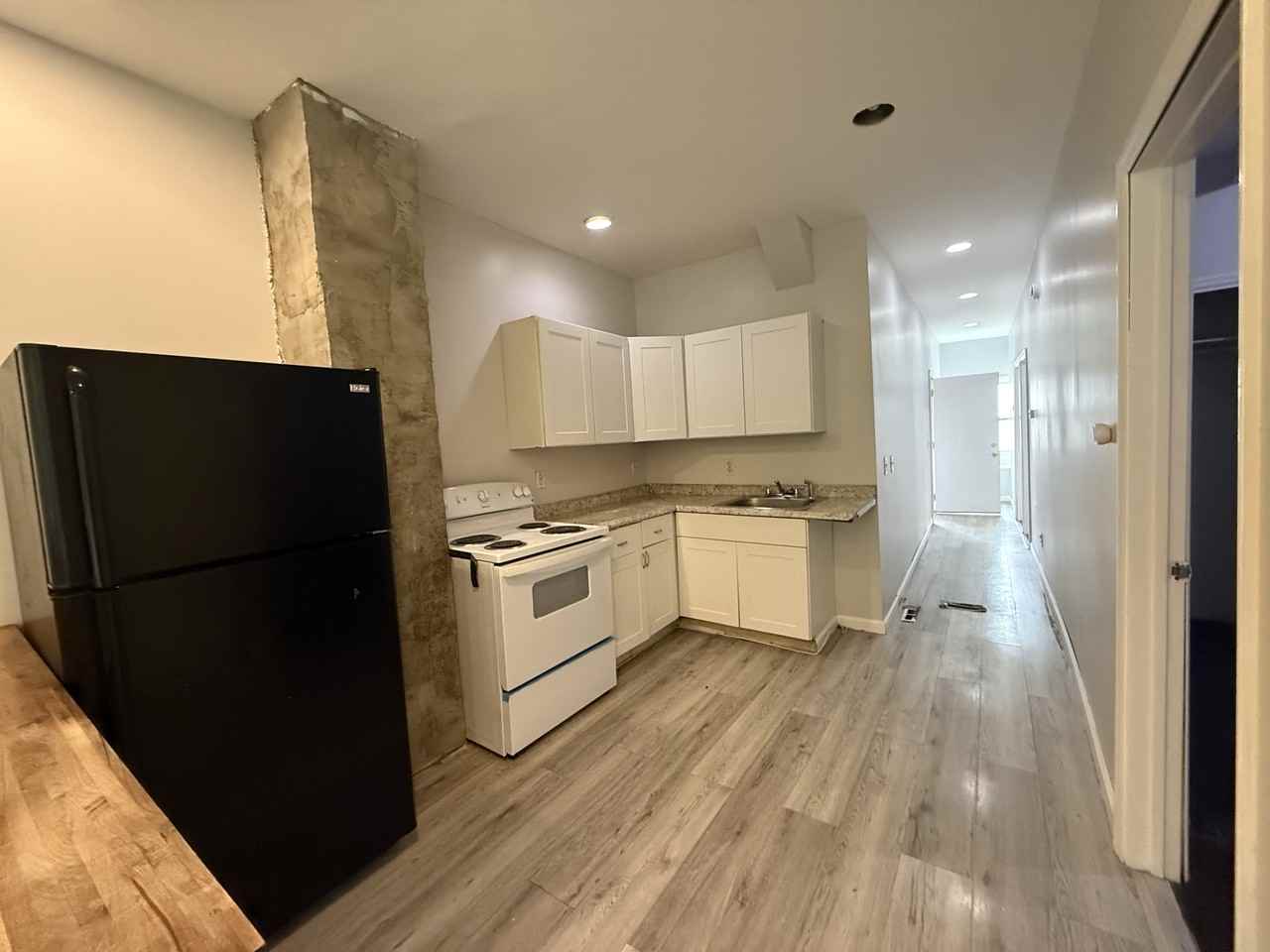 504 Washington Ave #1 - Photo 2 of 10