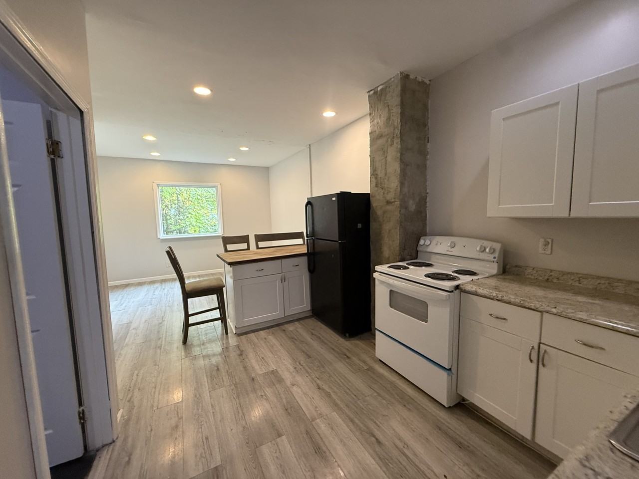 504 Washington Ave #1 - Photo 3 of 10