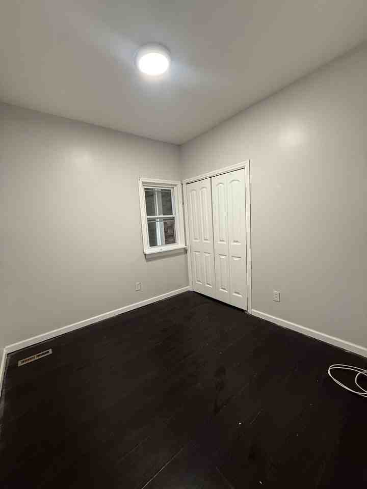 504 Washington Ave #1 - Photo 6 of 10