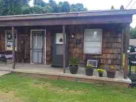 featured image of 2308 Cole Rd Apt A