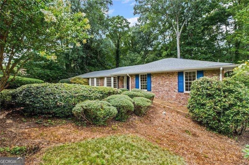 6160 River Shore Pkwy - Photo 3 of 45