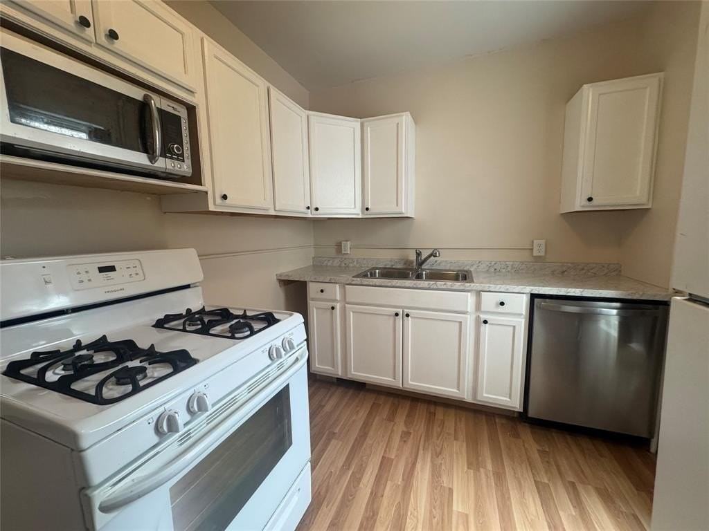 17 Mitchell Ave #1 - Photo 3 of 14