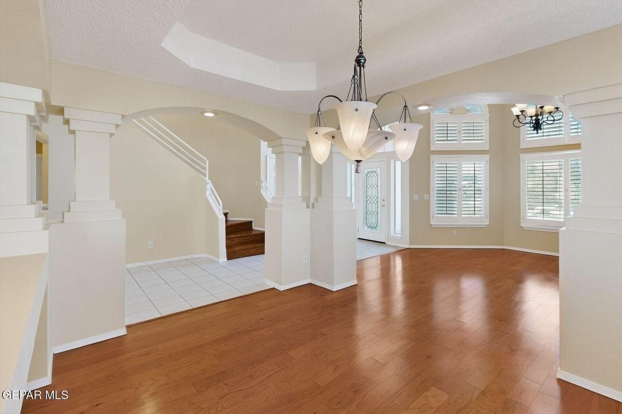 6017 Ojo De Agua Dr - Photo 7 of 28