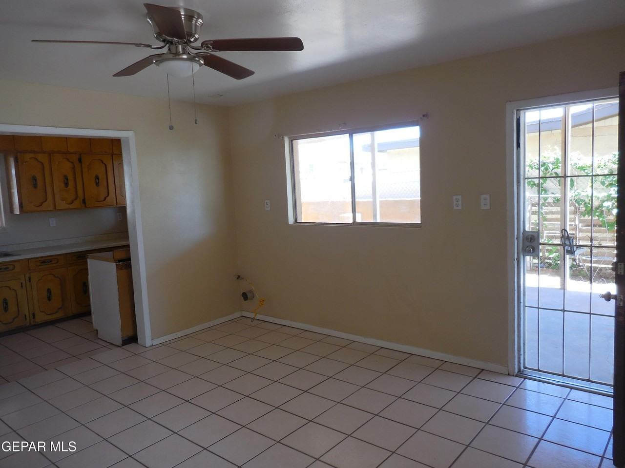 9229 Carranza Dr - Photo 7 of 29