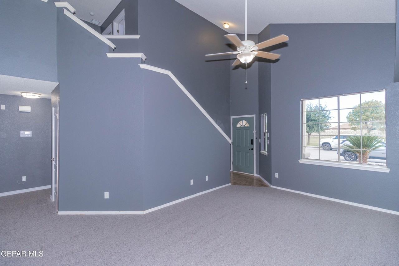 11612 Mesquite Miel Dr - Photo 2 of 46