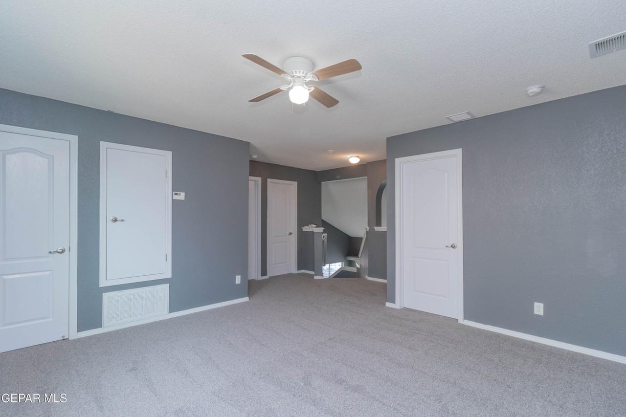 11612 Mesquite Miel Dr - Photo 5 of 46