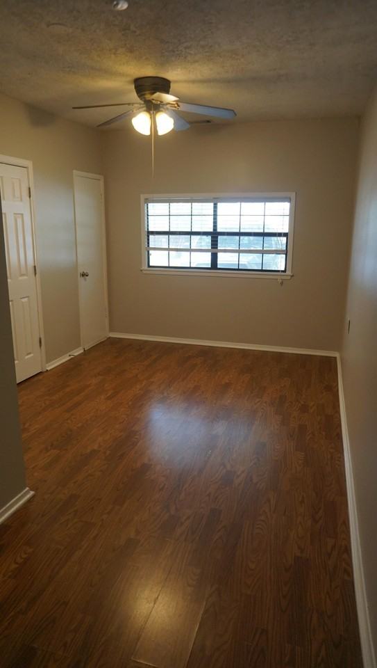 802 Thomas St #1 - Photo 6 of 15