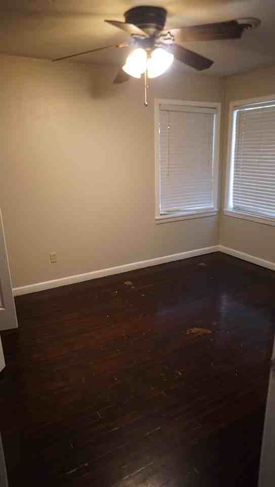 802 Thomas St #1 - Photo 7 of 15