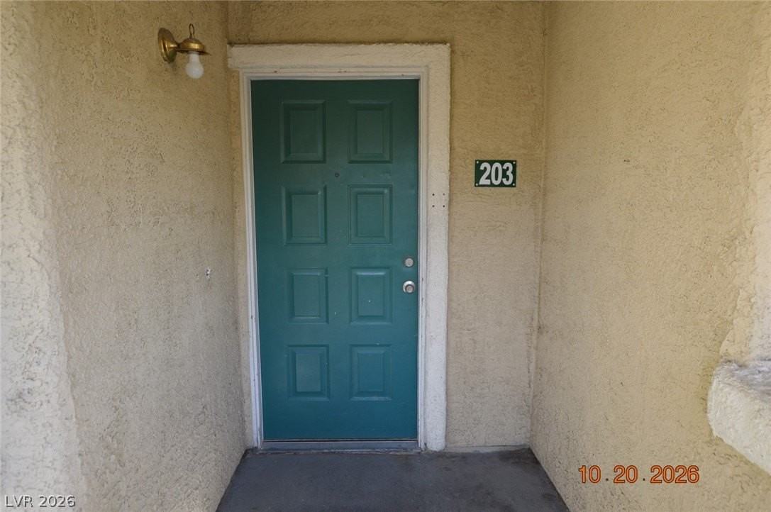 1501 Linnbaker Ln #203 - Photo 3 of 17