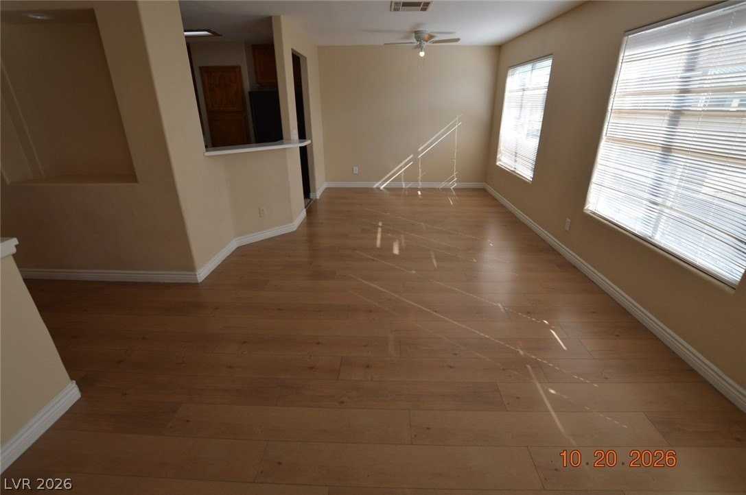 1501 Linnbaker Ln #203 - Photo 5 of 17