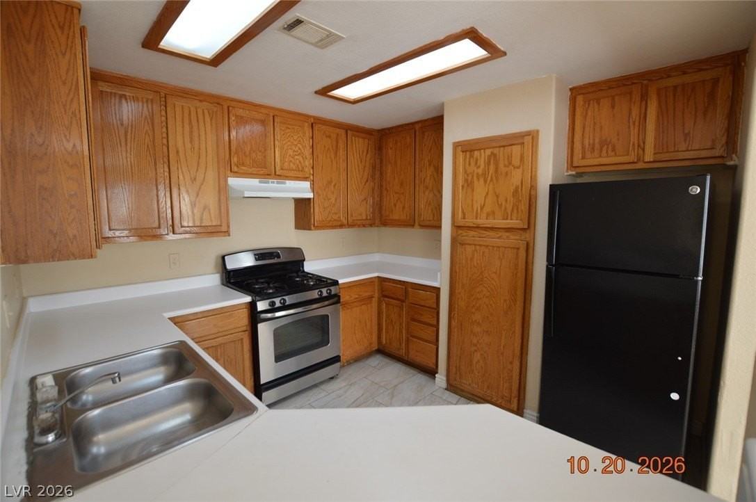 1501 Linnbaker Ln #203 - Photo 6 of 17