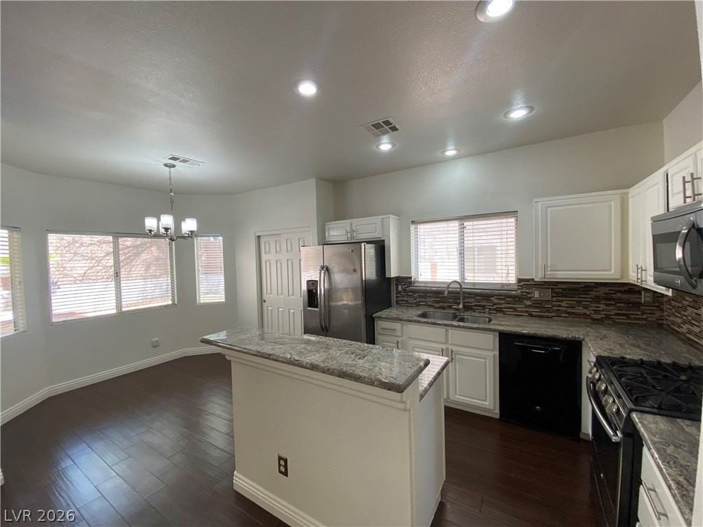 1167 Ekalaka Rd - Photo 6 of 29