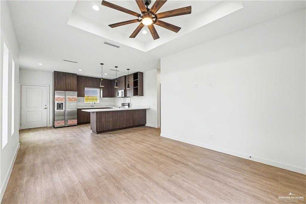 Ozark Ave #4 - Photo 3 of 13
