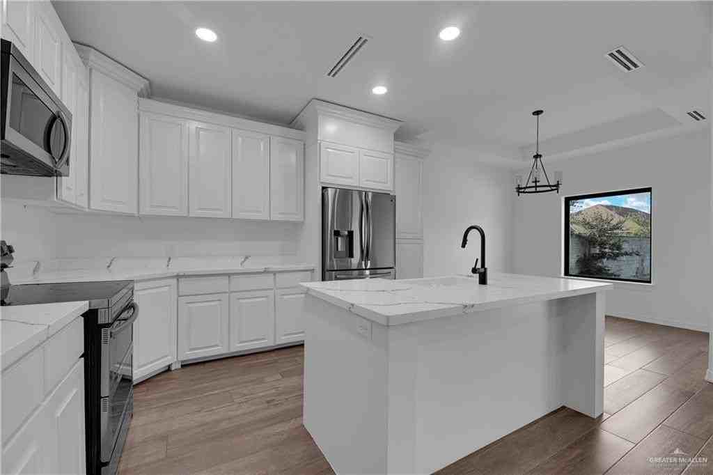 4000 W Hackberry Ave - Photo 7 of 24
