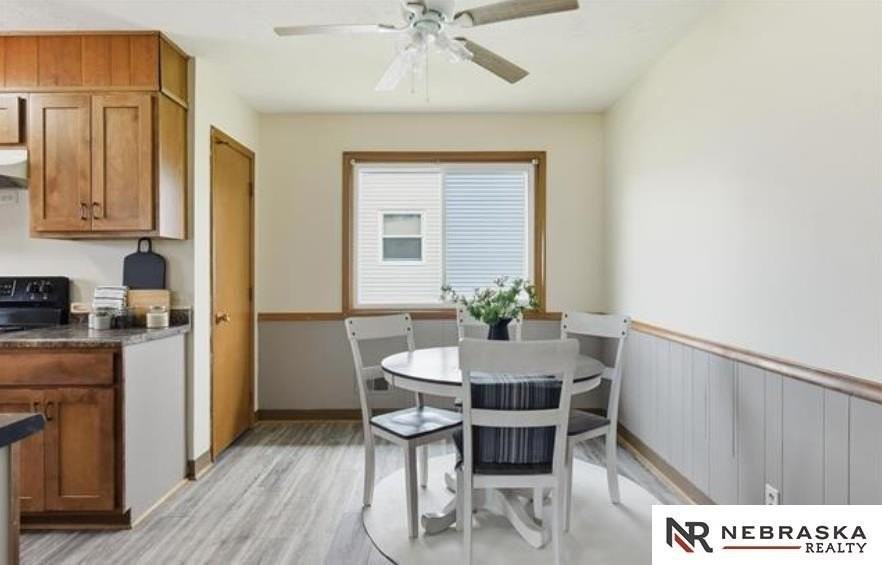 5621 Charles St - Photo 5 of 16