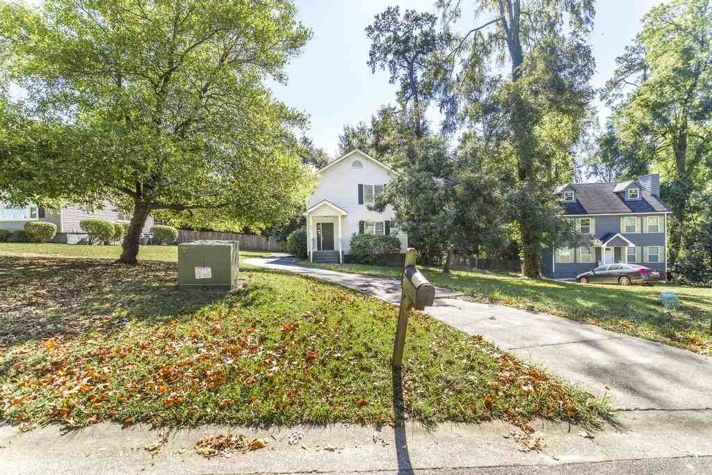 837 Parkview Ct #1 - Photo 2 of 33