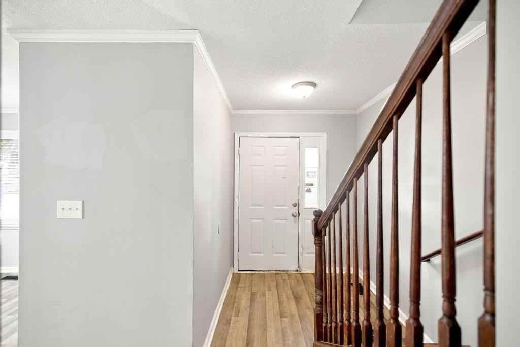 837 Parkview Ct #1 - Photo 7 of 33