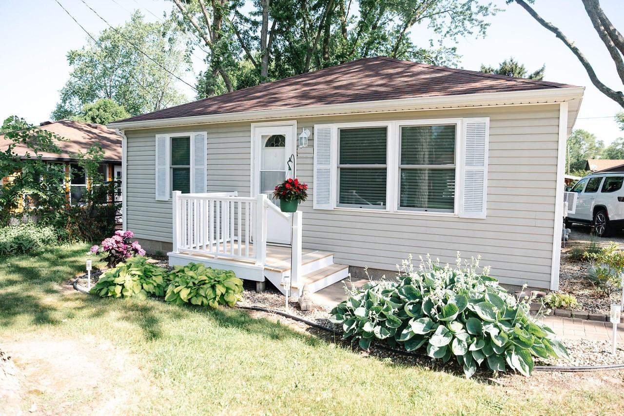 7279 Sylvester - Photo 3 of 33