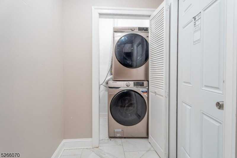 41 Jacob St #2 - Photo 7 of 14