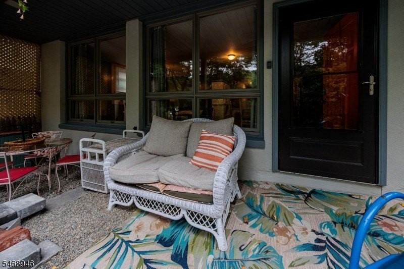 49 E Shore Dr - Photo 2 of 25
