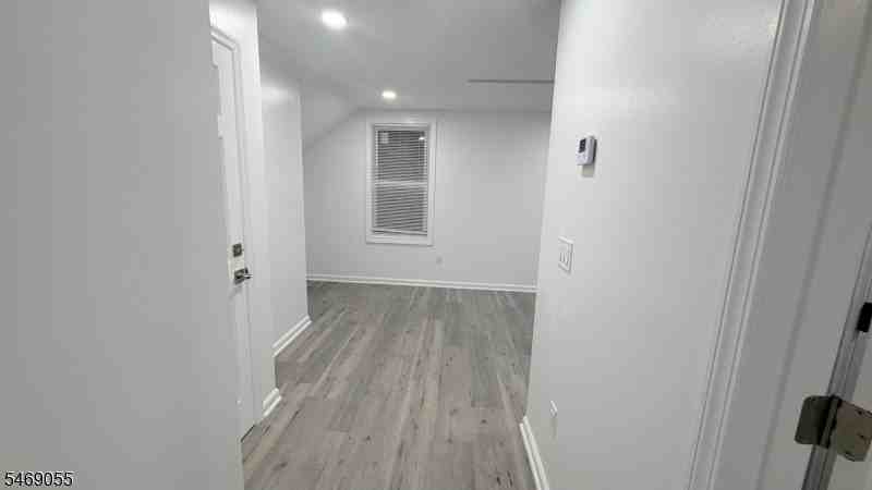 150 Jefferson St #2 - Photo 5 of 11