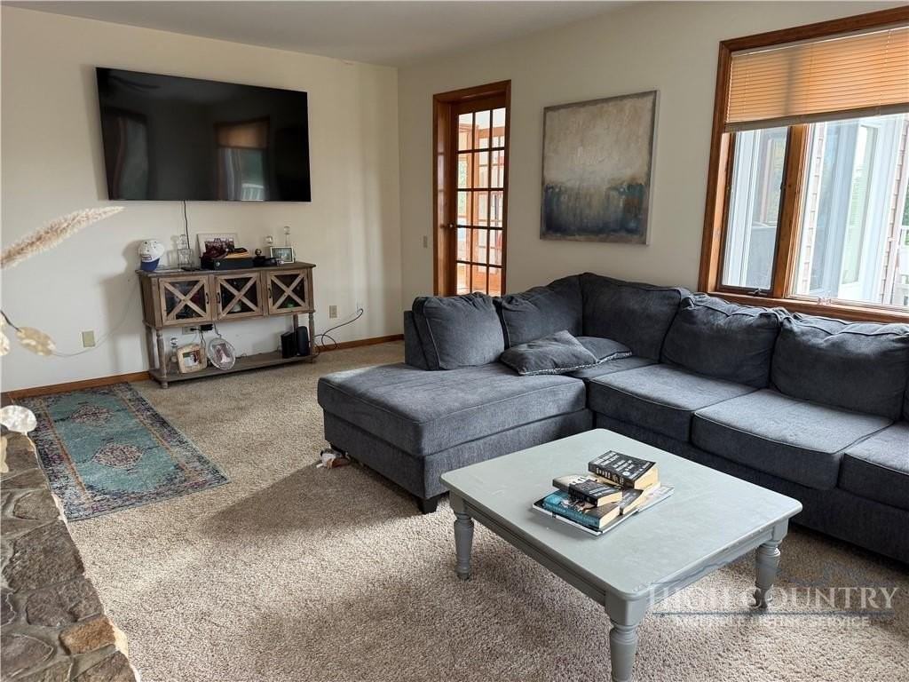 234 Cezanne Dr - Photo 4 of 16