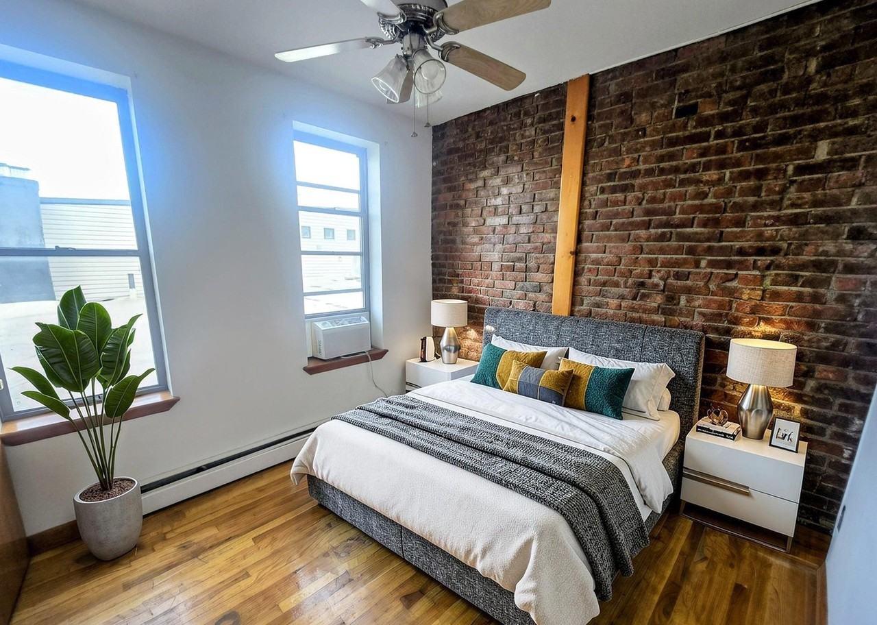 1093 Summit Ave #10 - Photo 3 of 10