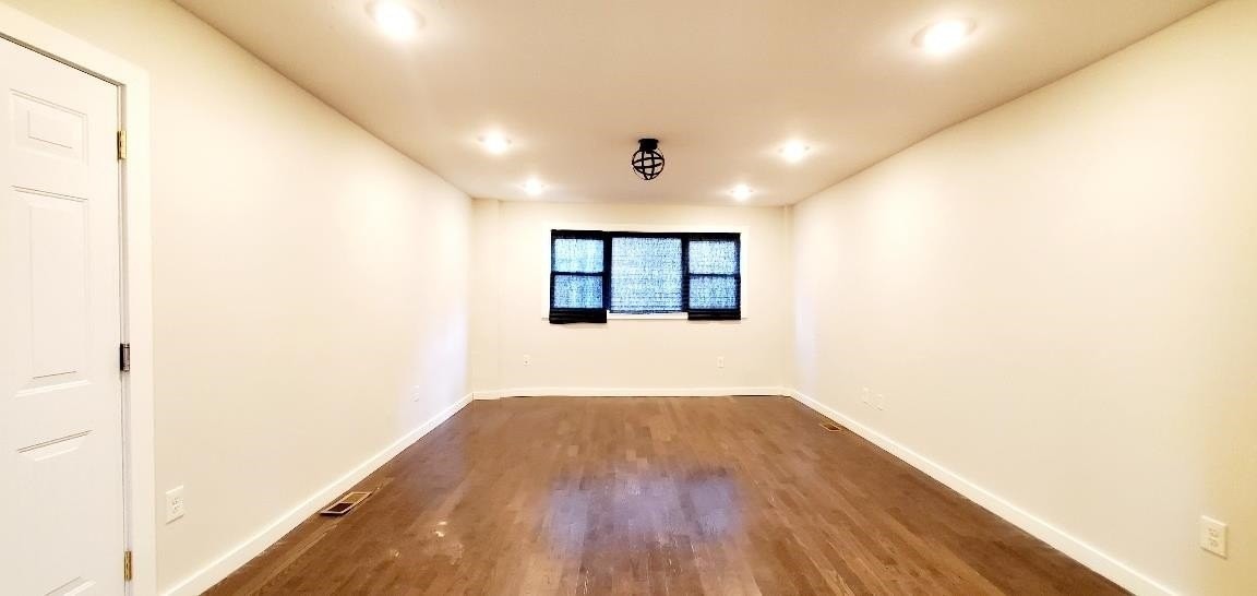 487 Ocean Ave #1 - Photo 5 of 19