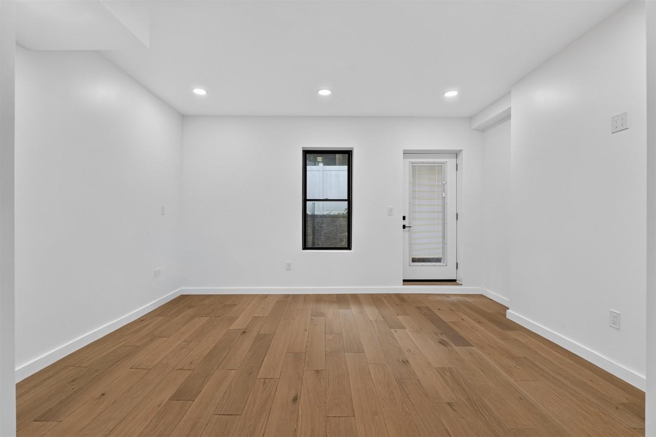 188 Webster Ave #1 - Photo 6 of 16