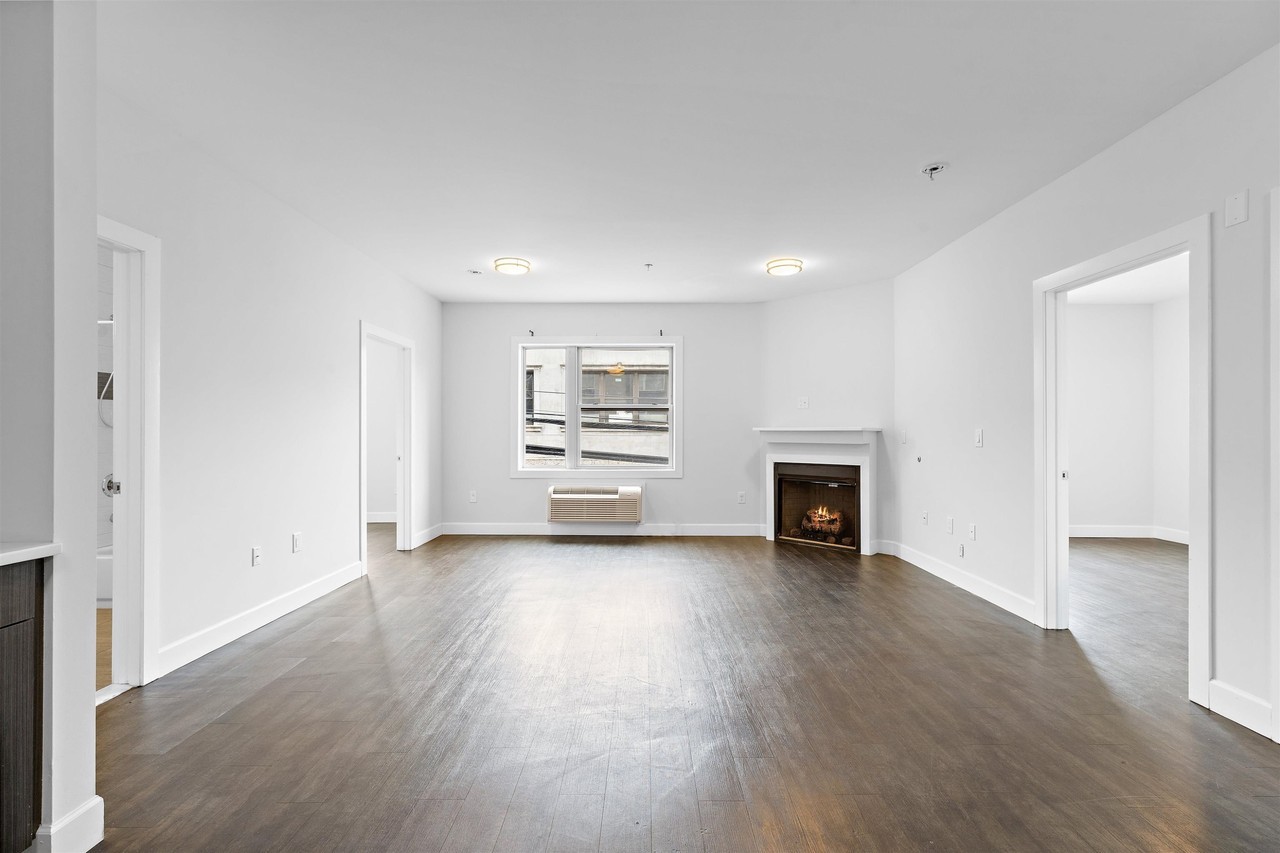 510 45th St #201 - Photo 6 of 13
