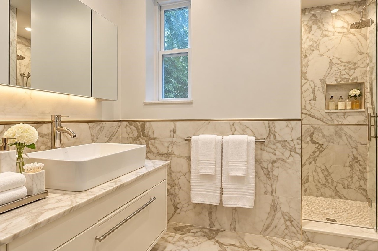 618 14th St #2 - Photo 3 of 13