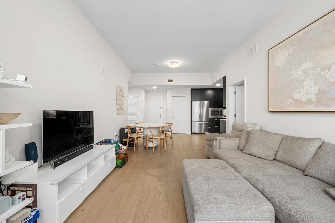 202 Merseles St #202 - Photo 5 of 26