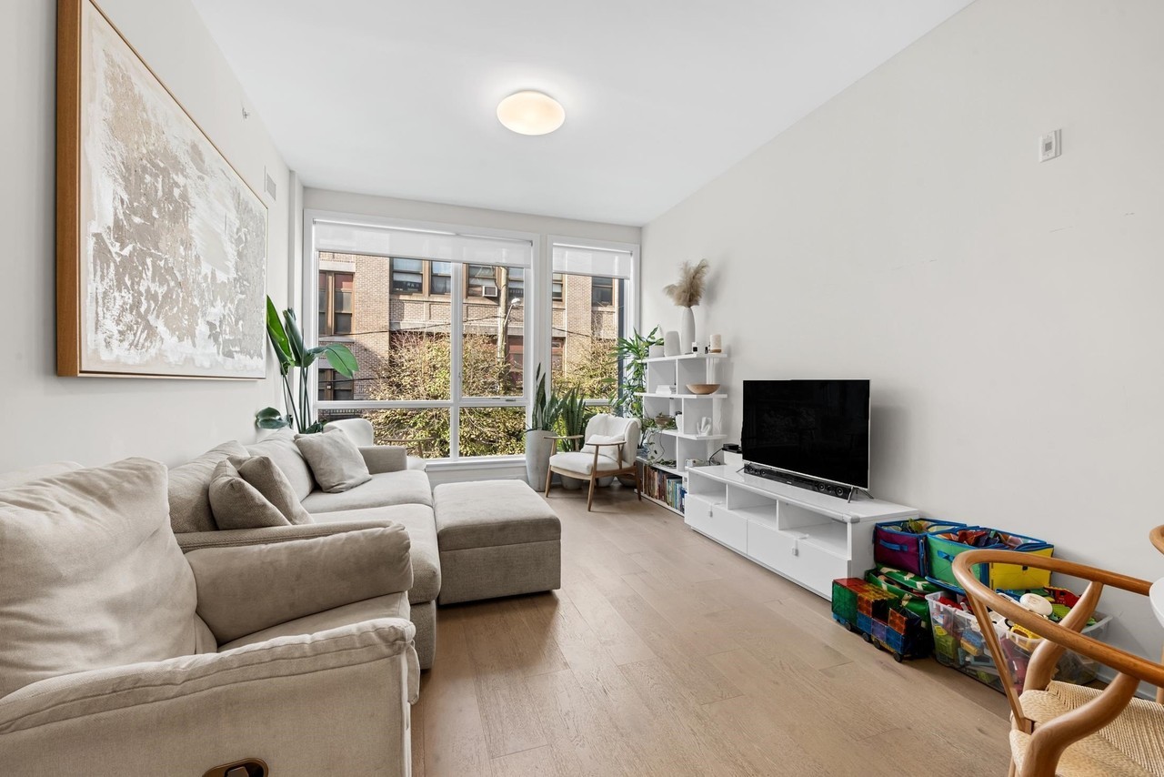 202 Merseles St #202 - Photo 7 of 26