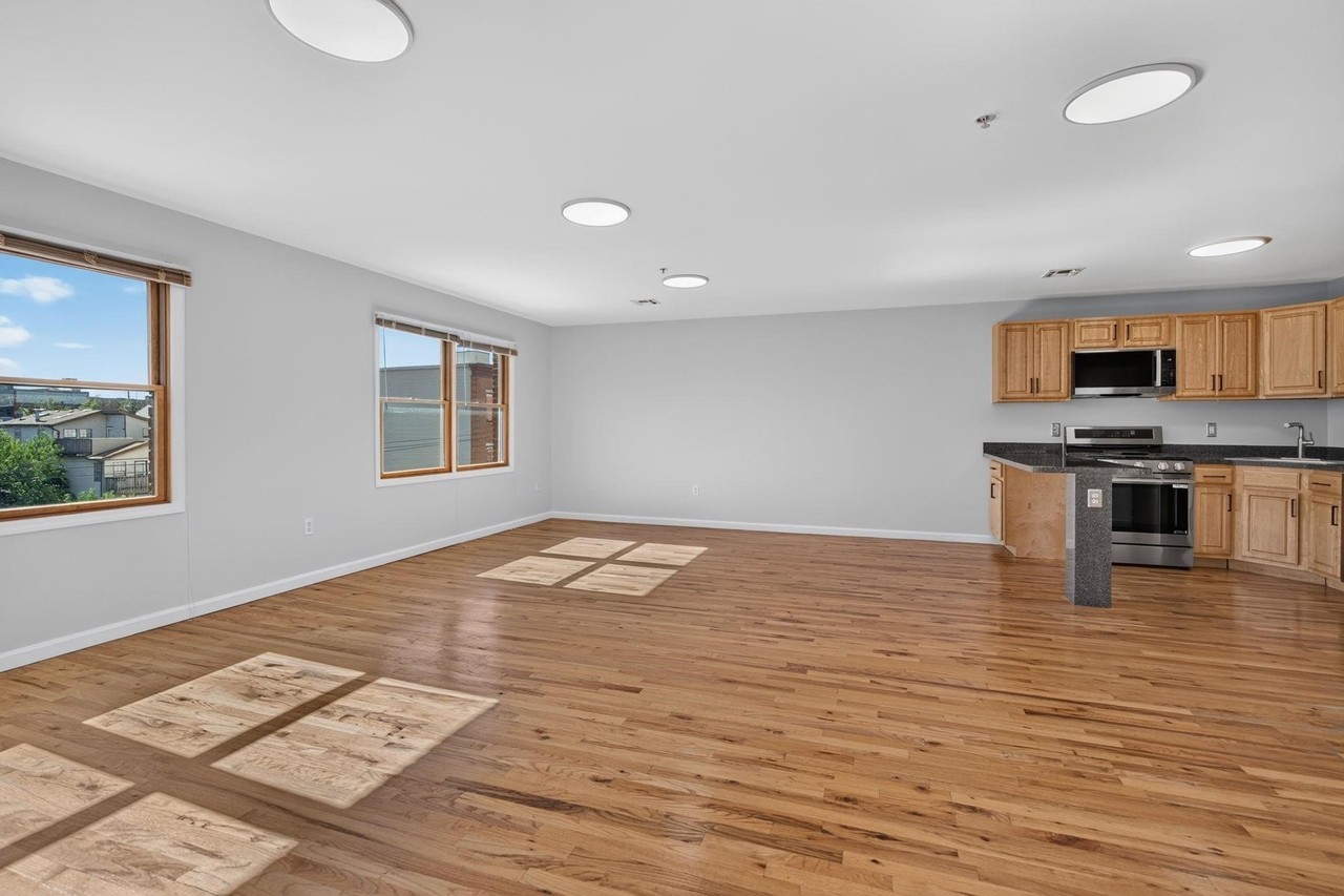 338 3rd St #3 - Photo 2 of 28