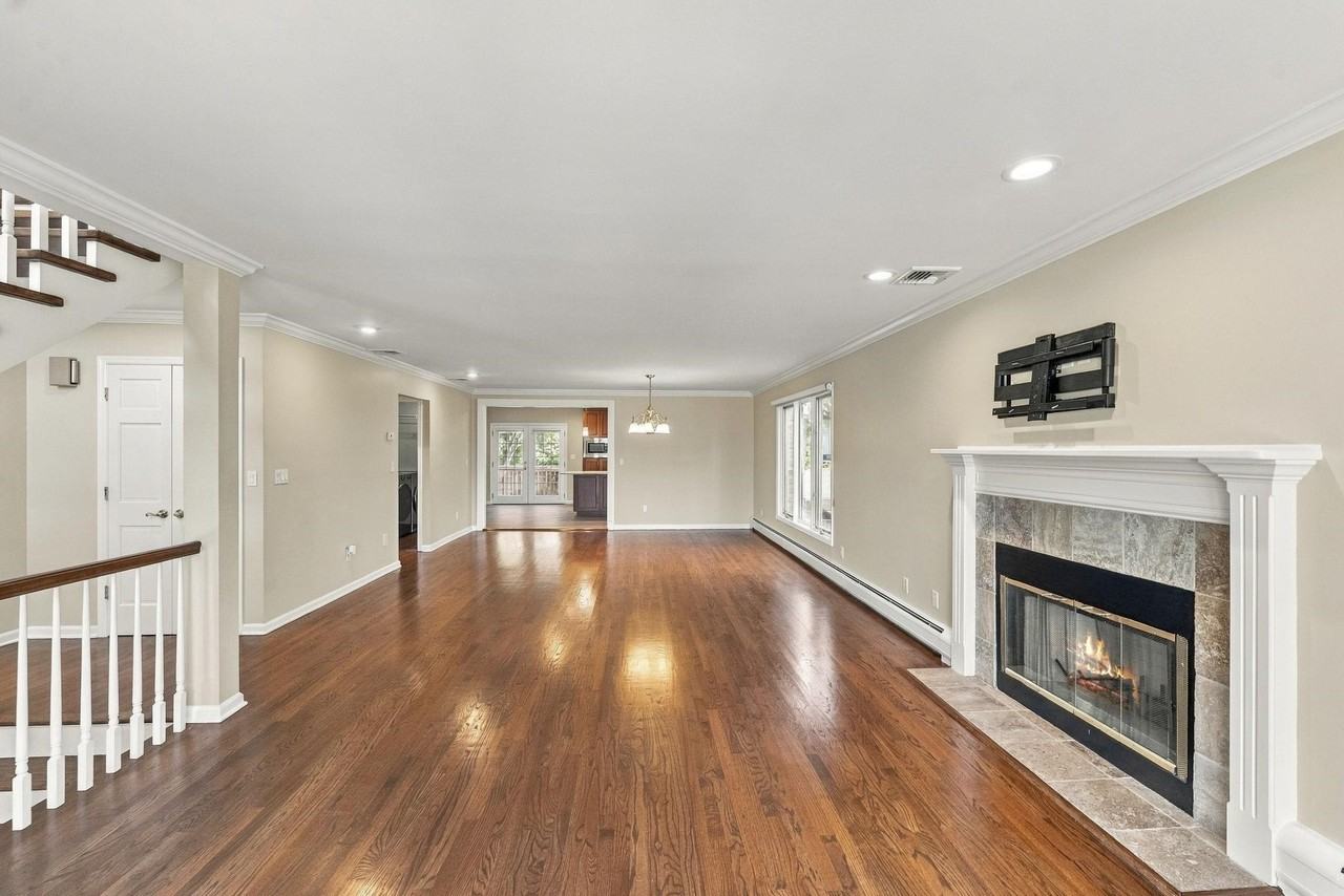 456 Glen Ave #A - Photo 2 of 23