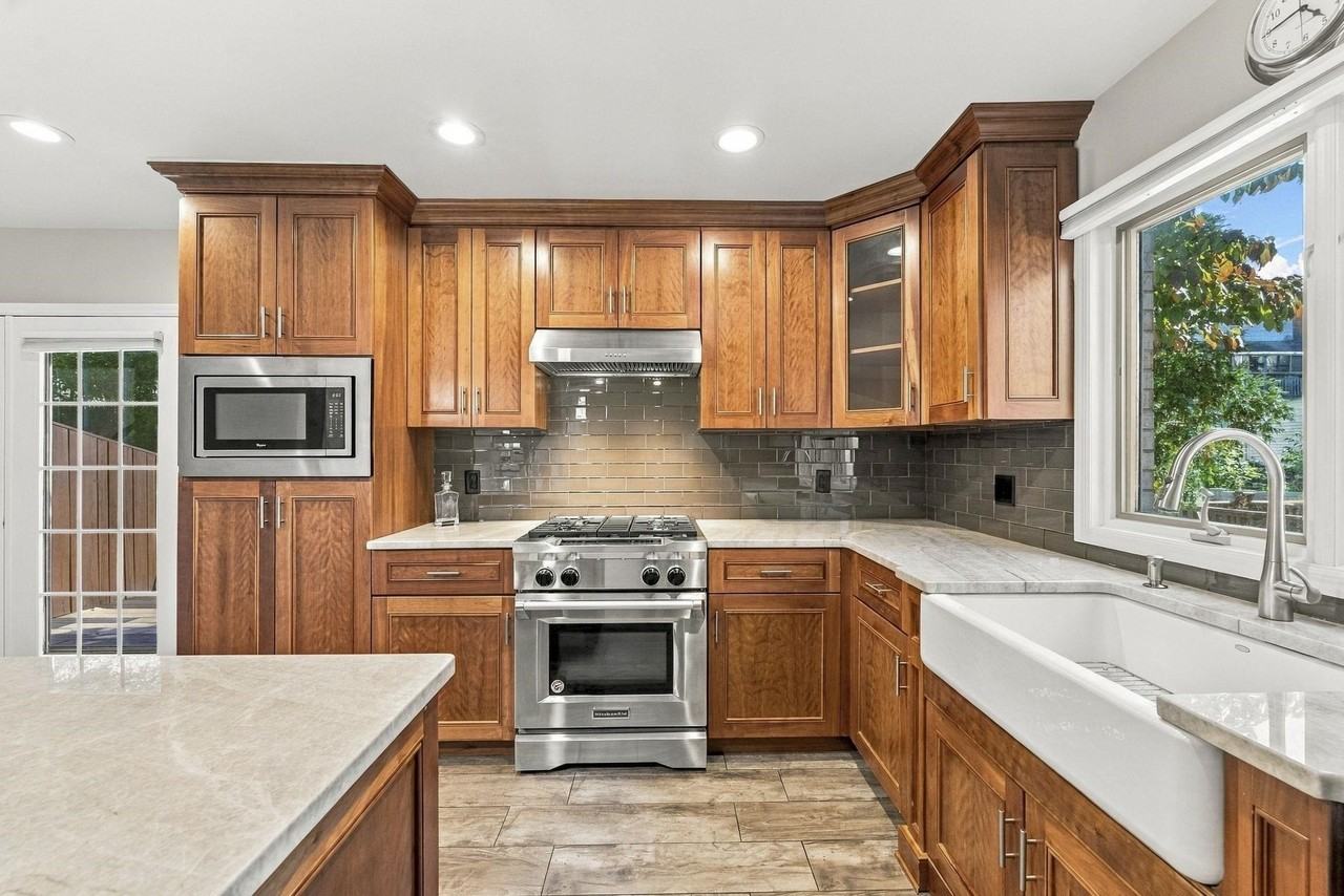 456 Glen Ave #A - Photo 6 of 23