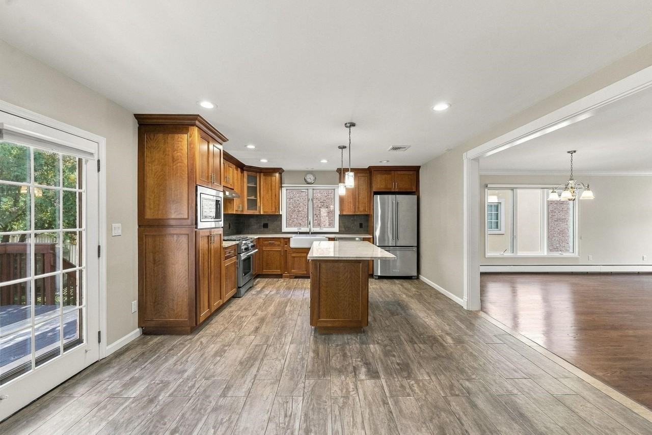 456 Glen Ave #A - Photo 7 of 23