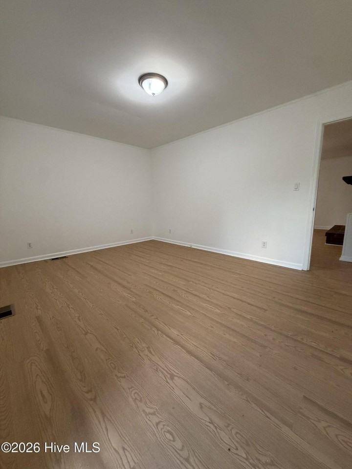 4333 Columbia Rd - Photo 3 of 23