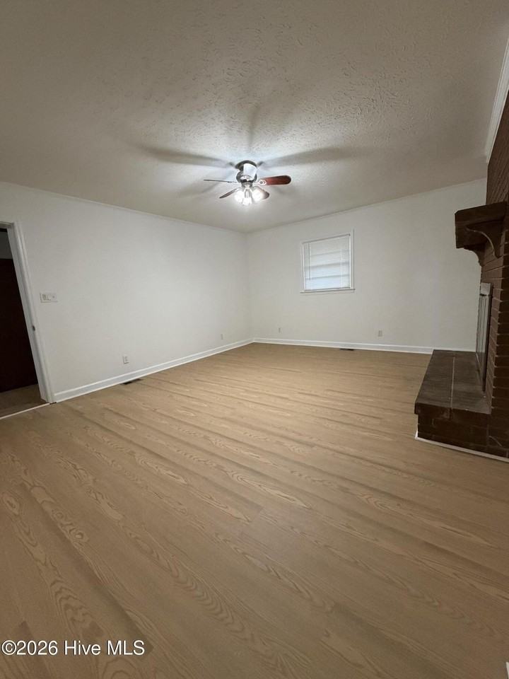 4333 Columbia Rd - Photo 5 of 23