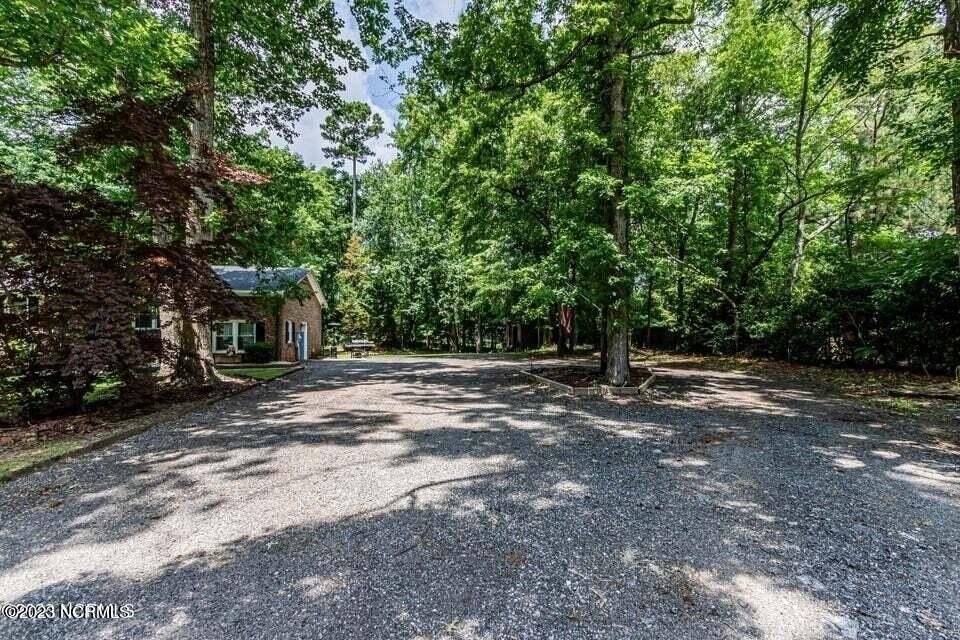 208 Toni Dr - Photo 6 of 30