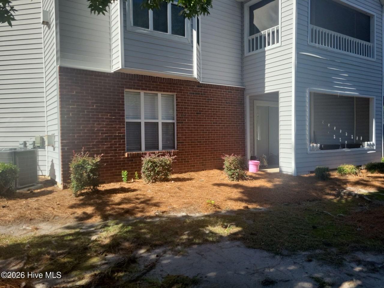 3302 Mulberry Ln #D - Photo 3 of 31