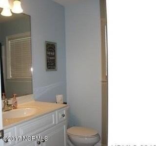 105 Lakeside Green Dr - Photo 6 of 32